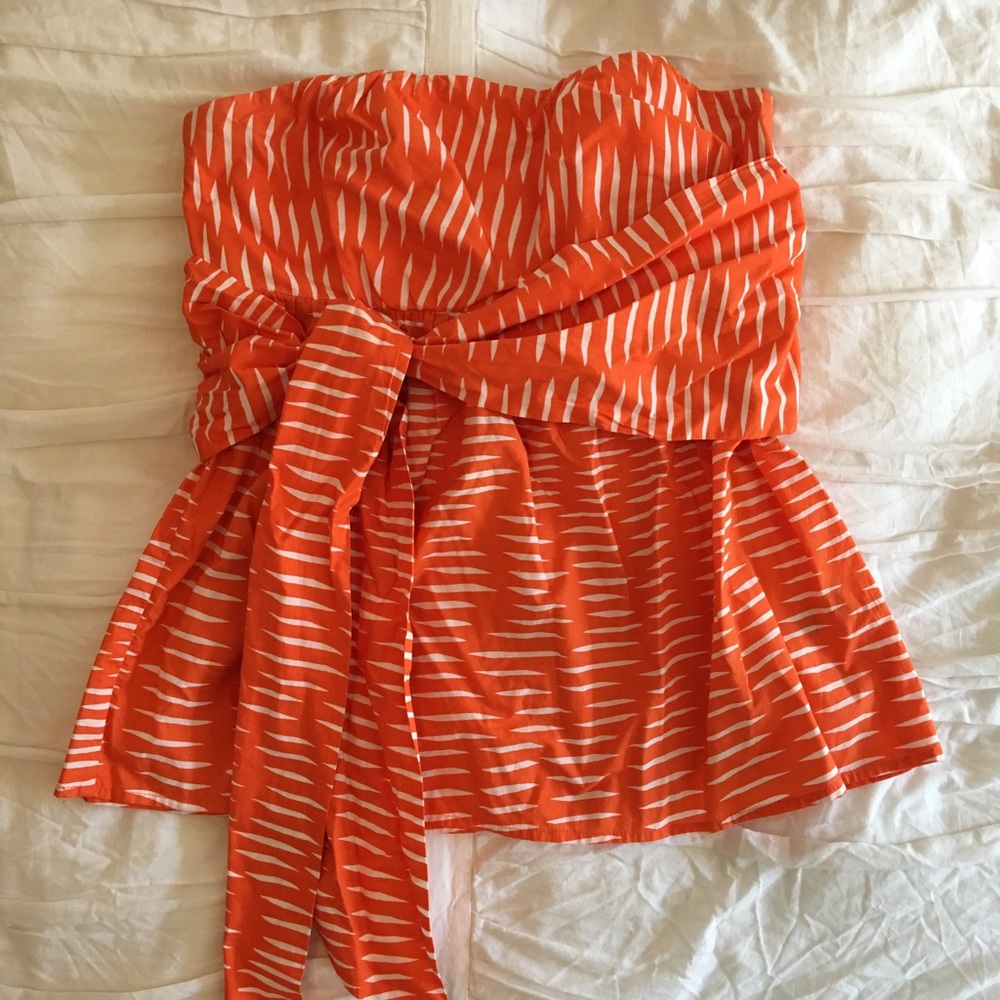 We Love Vera Strapless Top 🍊